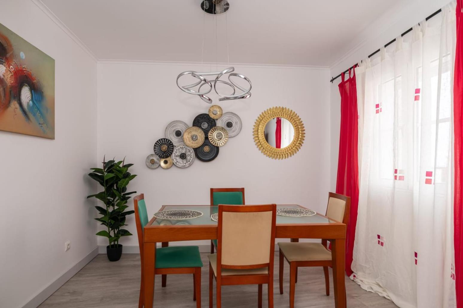 Family Friendly Azorean Apartment ポンタ・デルガダ エクステリア 写真