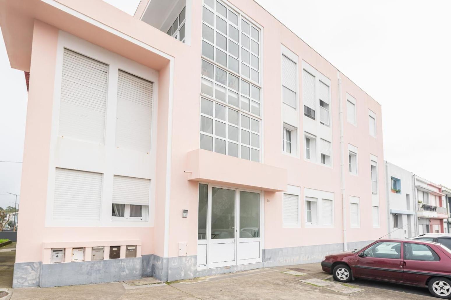Family Friendly Azorean Apartment ポンタ・デルガダ エクステリア 写真